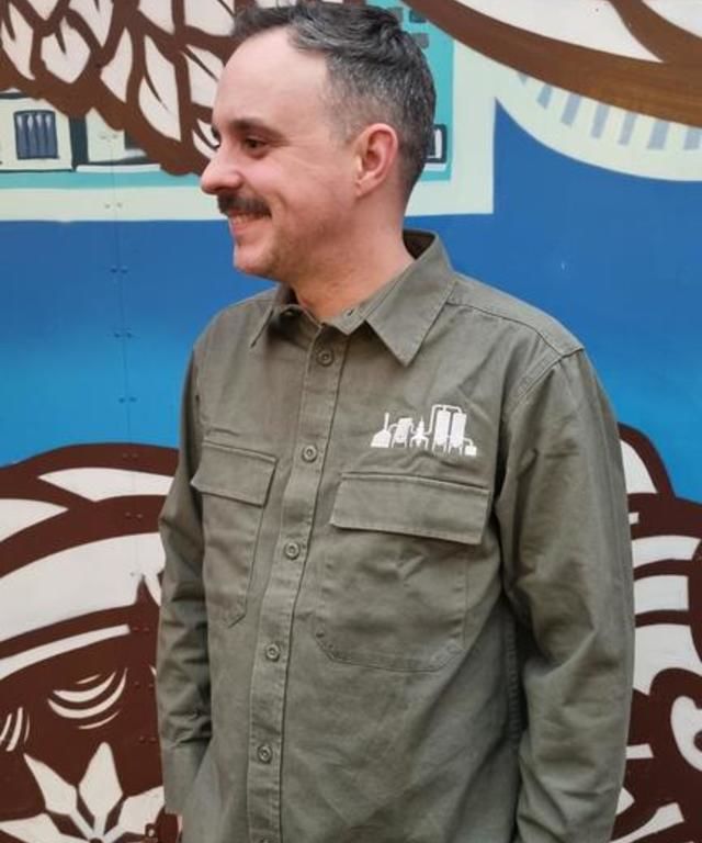 More views of Brewer's overshirt (Khaki) More views of Brewer's overshirt (Khaki)